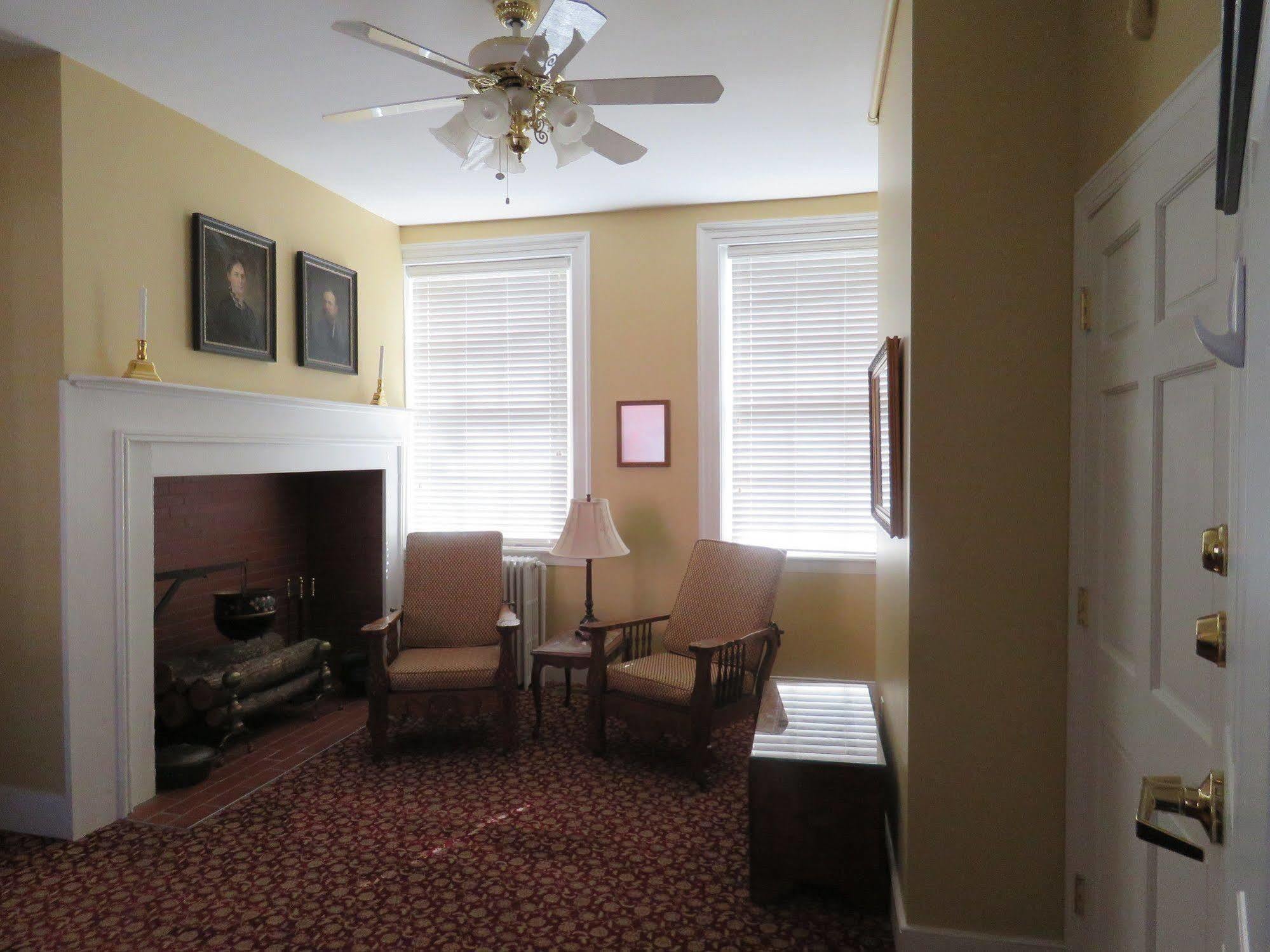 The Swope Manor Bed & Breakfast Gettysburg Exterior photo
