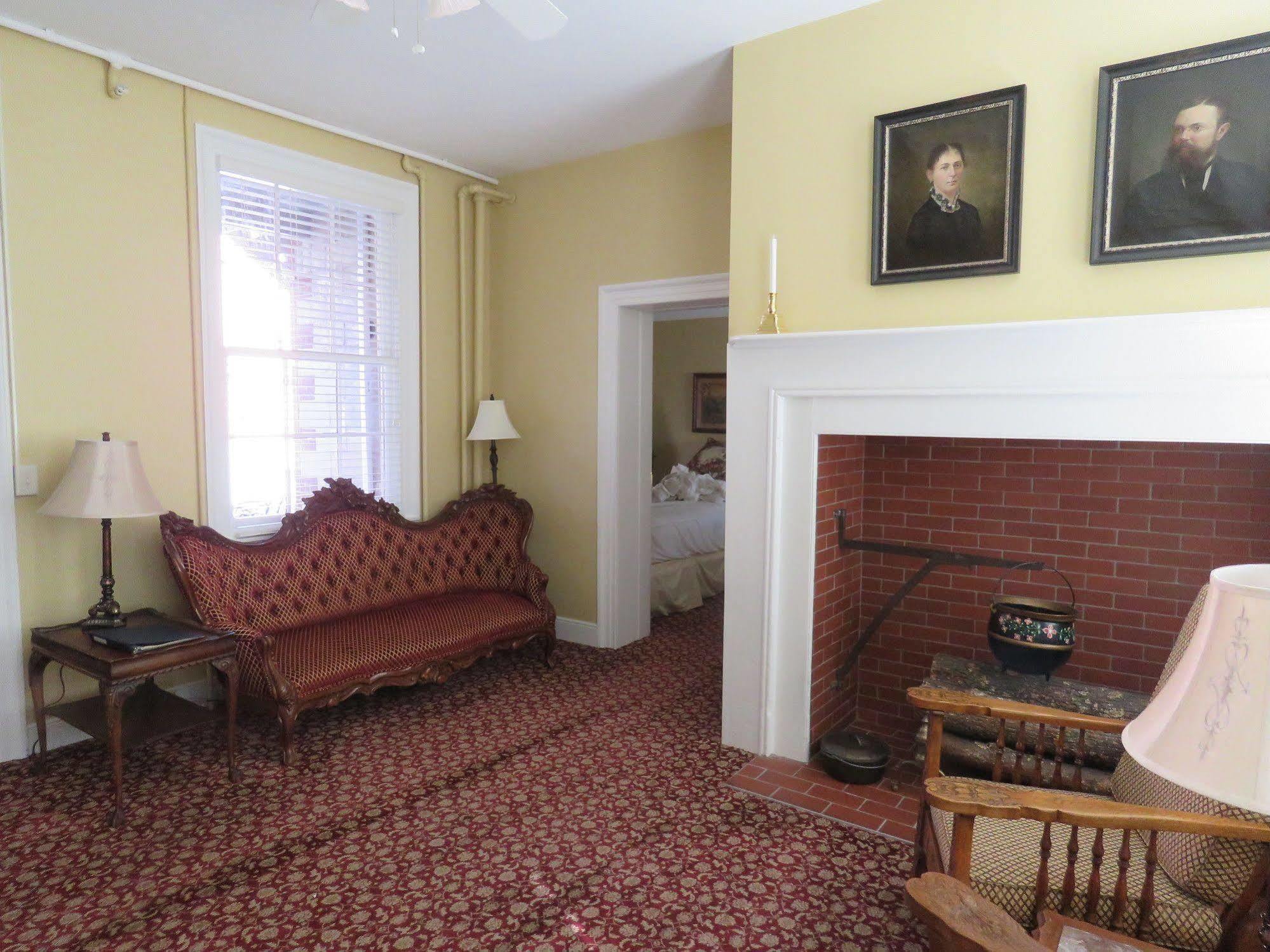 The Swope Manor Bed & Breakfast Gettysburg Exterior photo